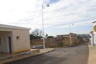 The left hand turn towards the start of the walk