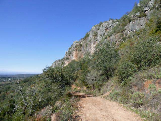 Rocha da Pena trail