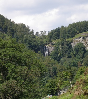Pistil Rhaeadr